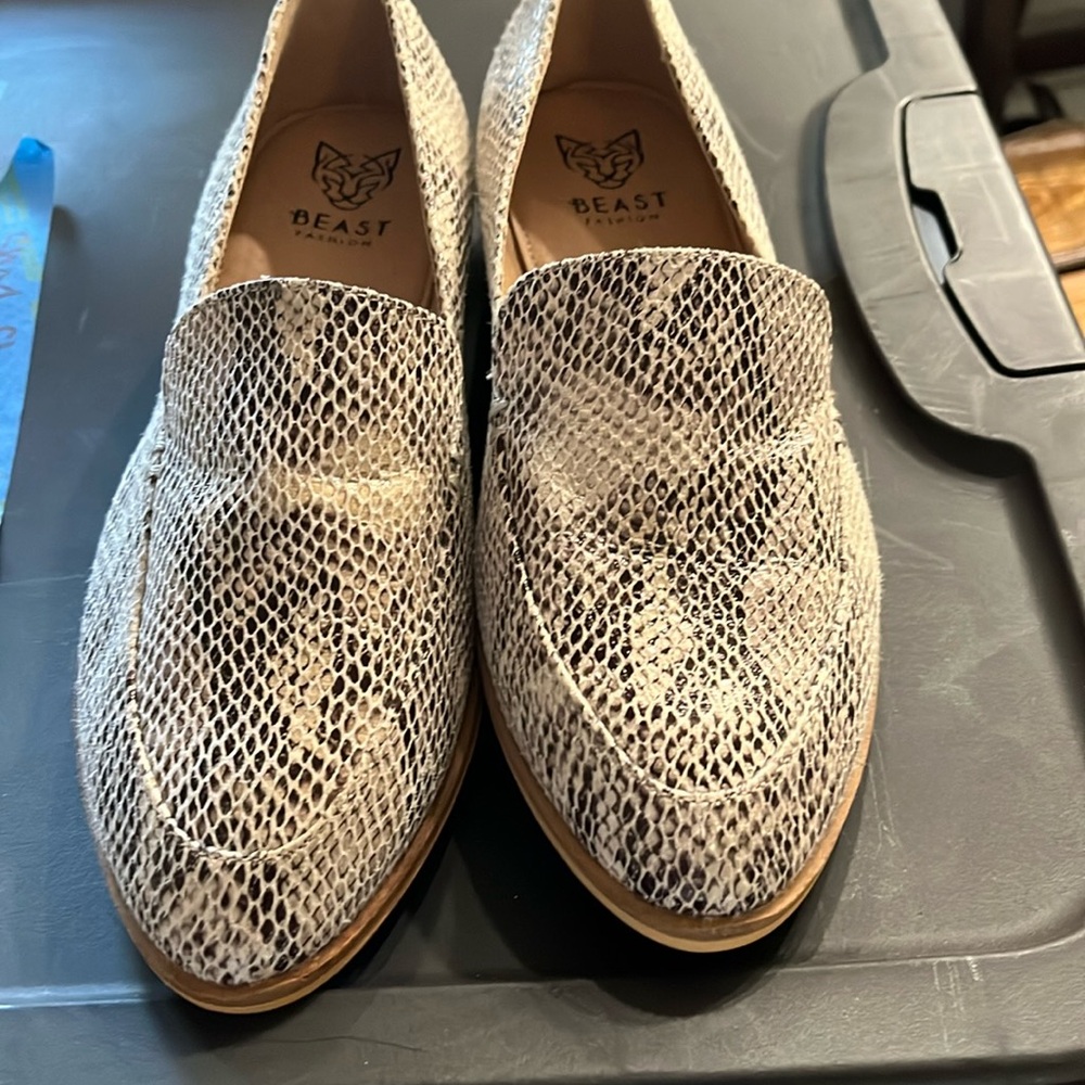 Ladies loafers